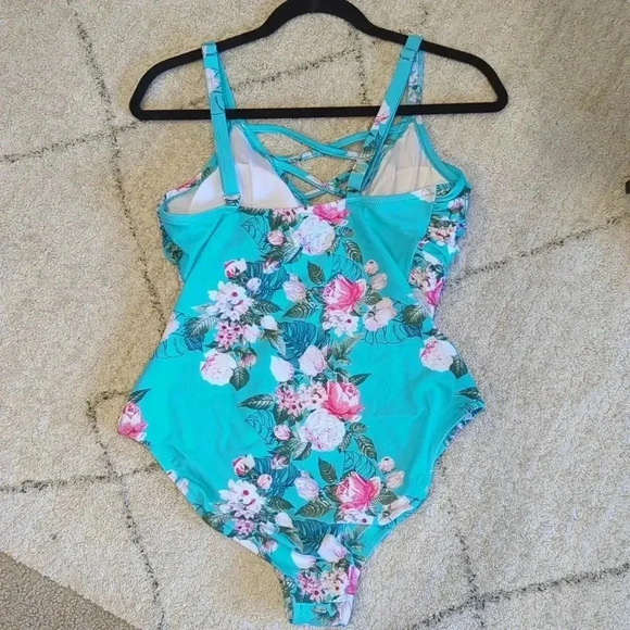 Cupshe Swimsuit Women's 0X Plus Floral Strappy V-Neck One-Piece Suit - Picture 4 of 9